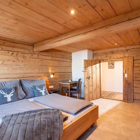 Bartlerhof Apartment