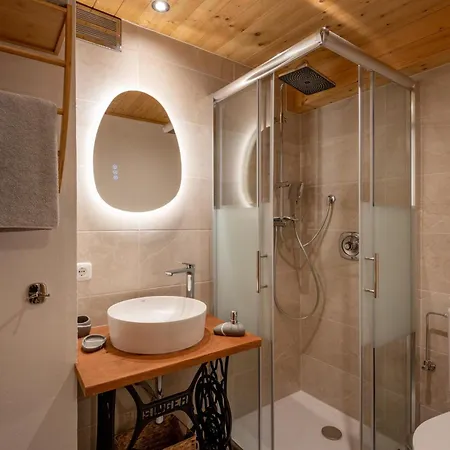 Bartlerhof Apartment